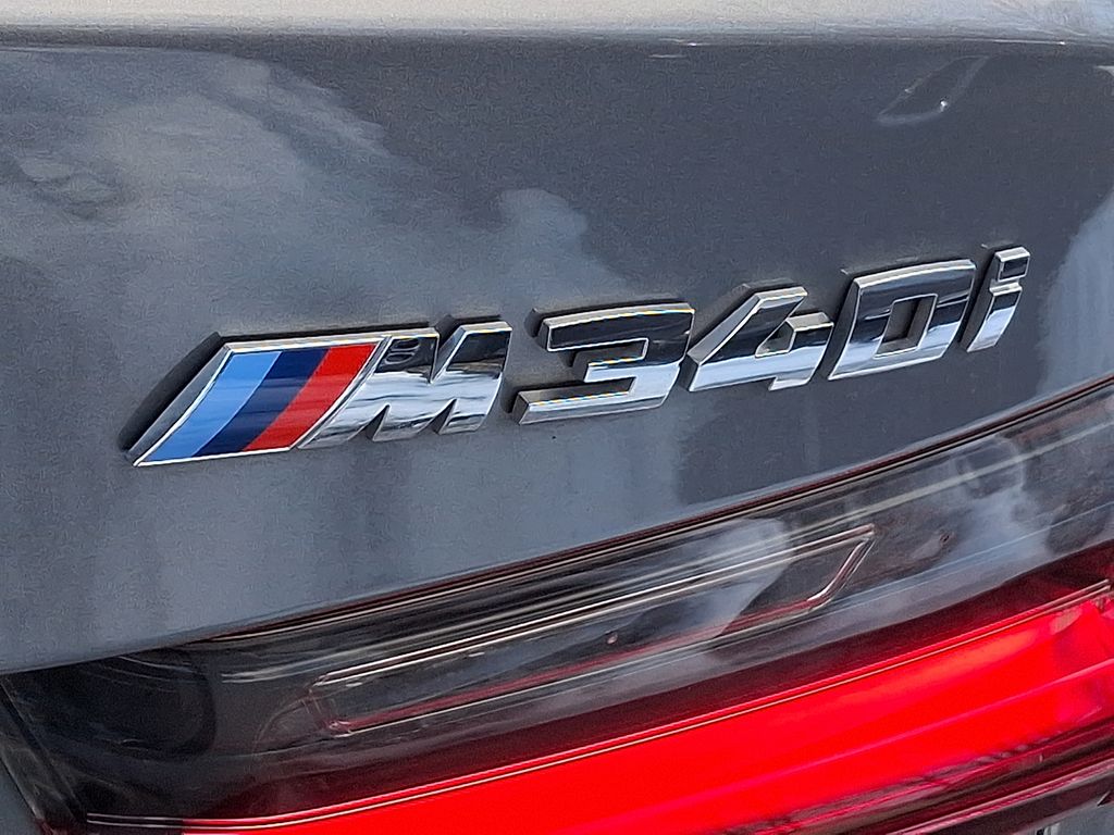 Thumbnail: 2023 BMW 3 Series - 29