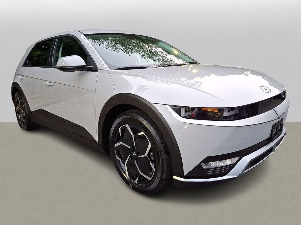Thumbnail: 2023 Hyundai Ioniq 5 - 3