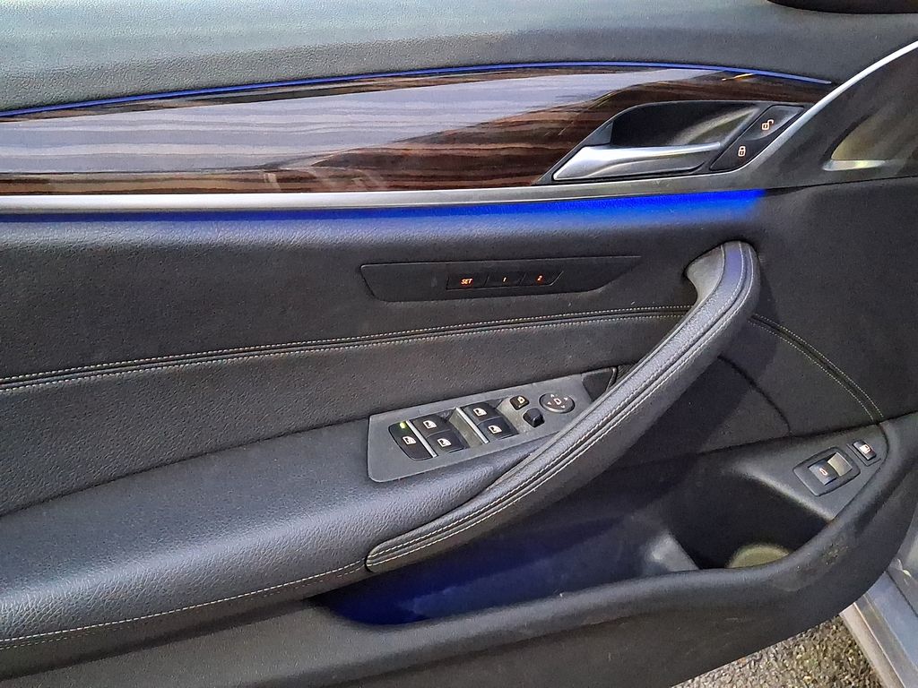 Thumbnail: 2018 BMW 5 Series - 8