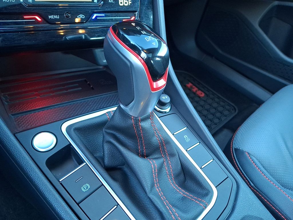 Thumbnail: 2025 Volkswagen Jetta - 15