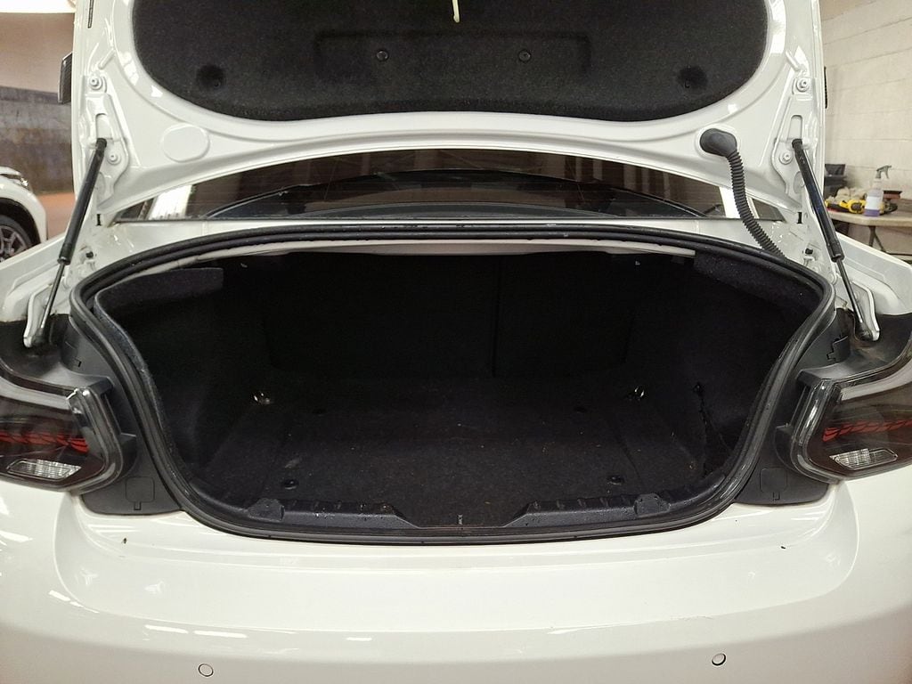 Thumbnail: 2017 BMW M2 - 27