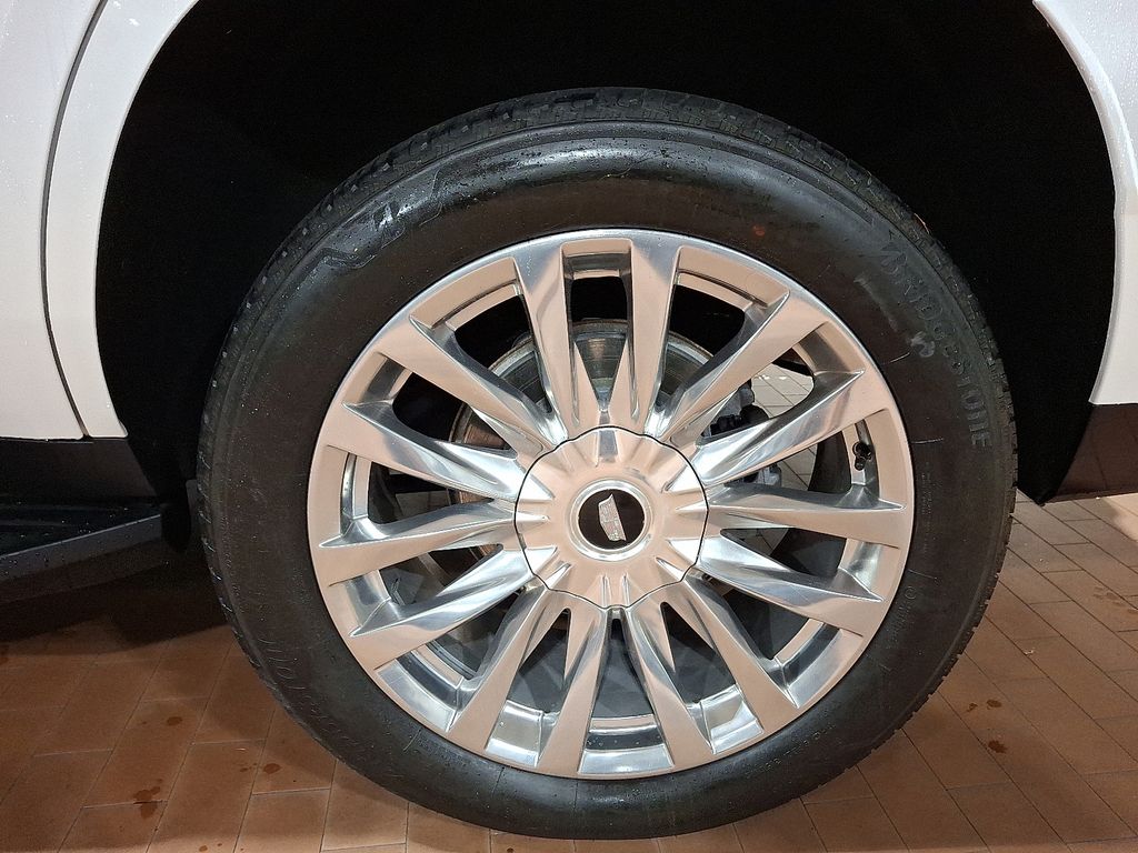 Thumbnail: 2023 Cadillac Escalade - 7