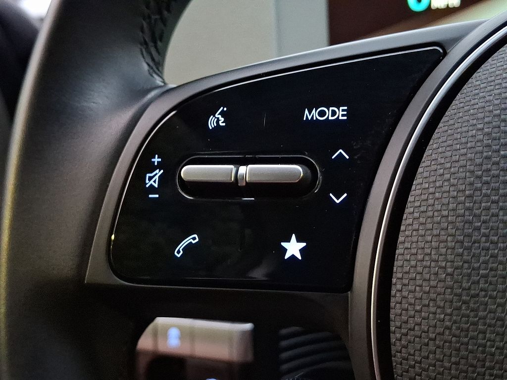 Thumbnail: 2023 Hyundai Ioniq 5 - 20