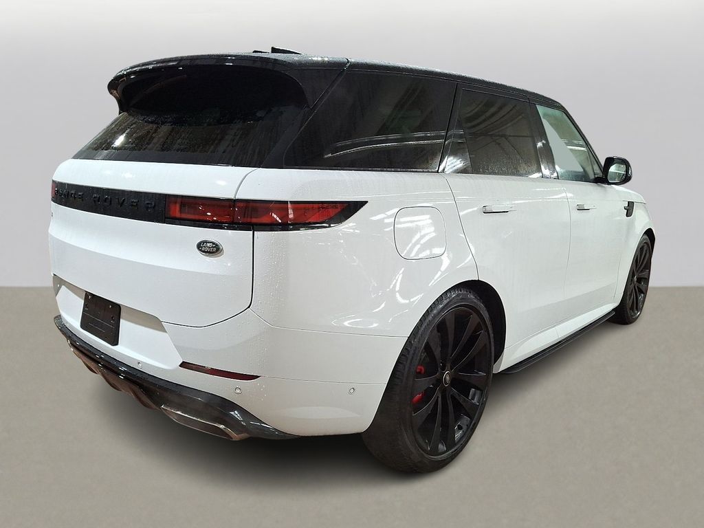 Thumbnail: 2023 Land Rover Range Rover Sport - 4
