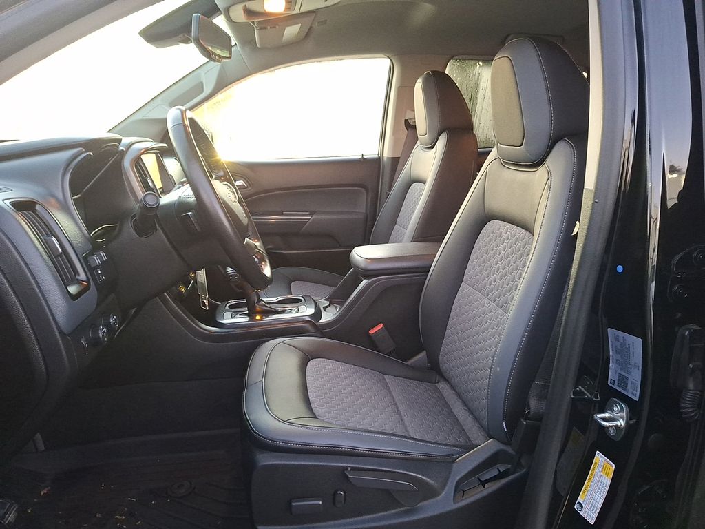 Thumbnail: 2021 Chevrolet Colorado - 10