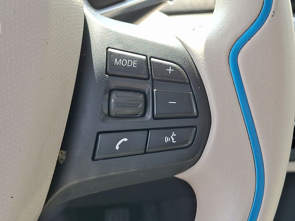 Thumbnail: 2014 BMW i3 - 21