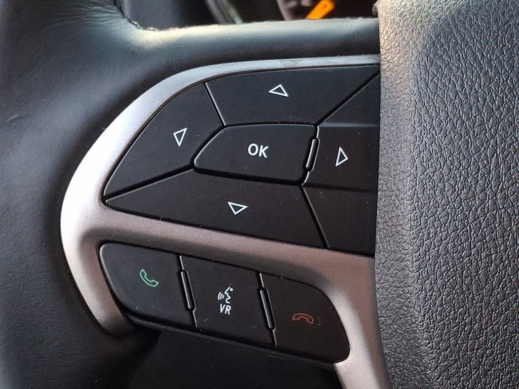 Thumbnail: 2018 Jeep Grand Cherokee - 17