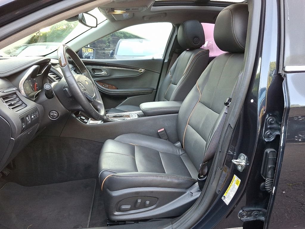 Thumbnail: 2014 Chevrolet Impala - 10
