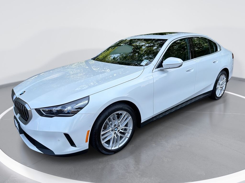 Used 2024 BMW 530i xDrive Sedan