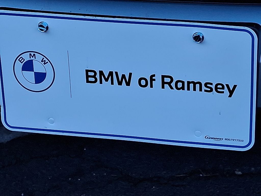 Thumbnail: 2023 Chrysler Pacifica - 30