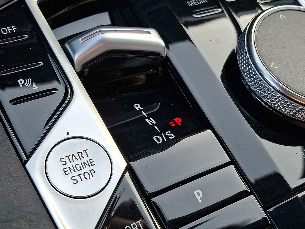 Thumbnail: 2024 BMW X5 - 12