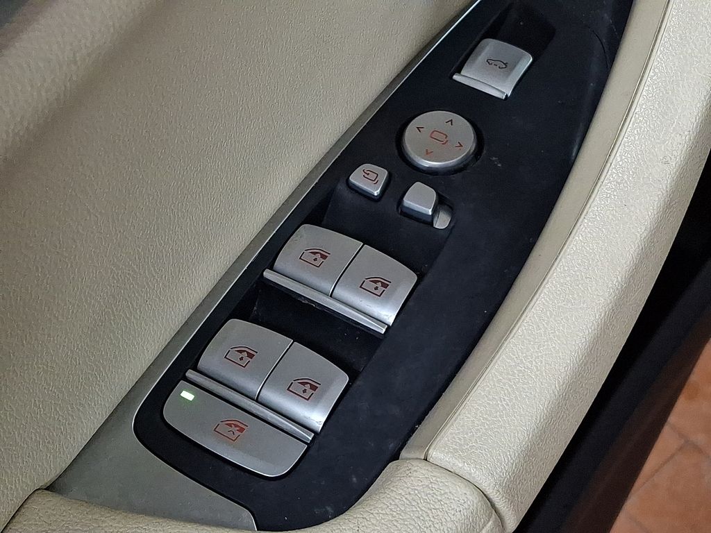 Thumbnail: 2023 BMW X3 - 24