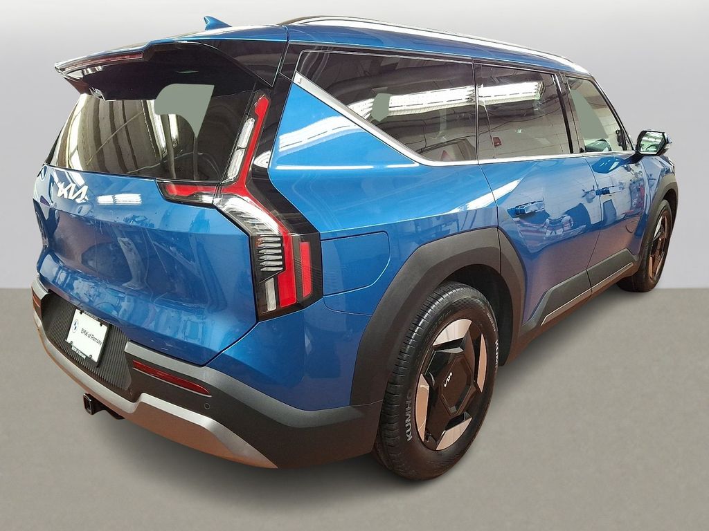 Thumbnail: 2024 Kia EV9 - 4
