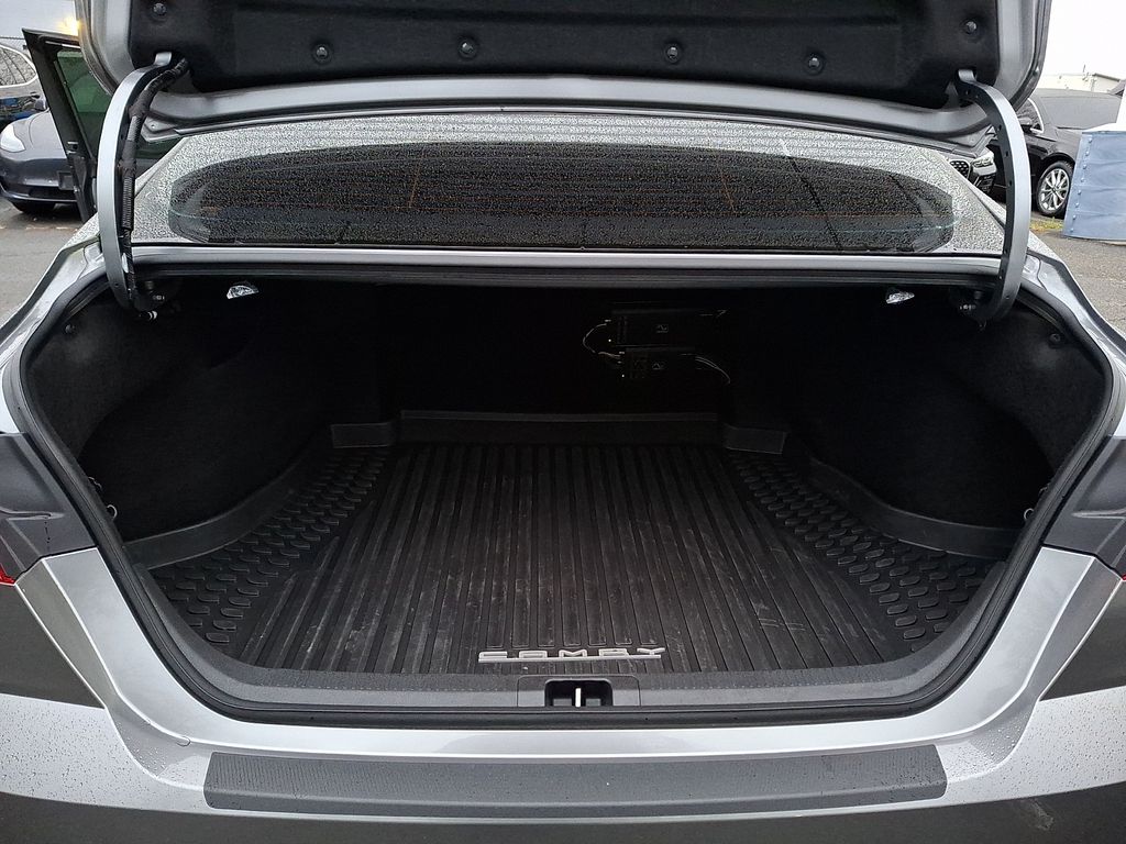 Thumbnail: 2025 Toyota Camry - 27