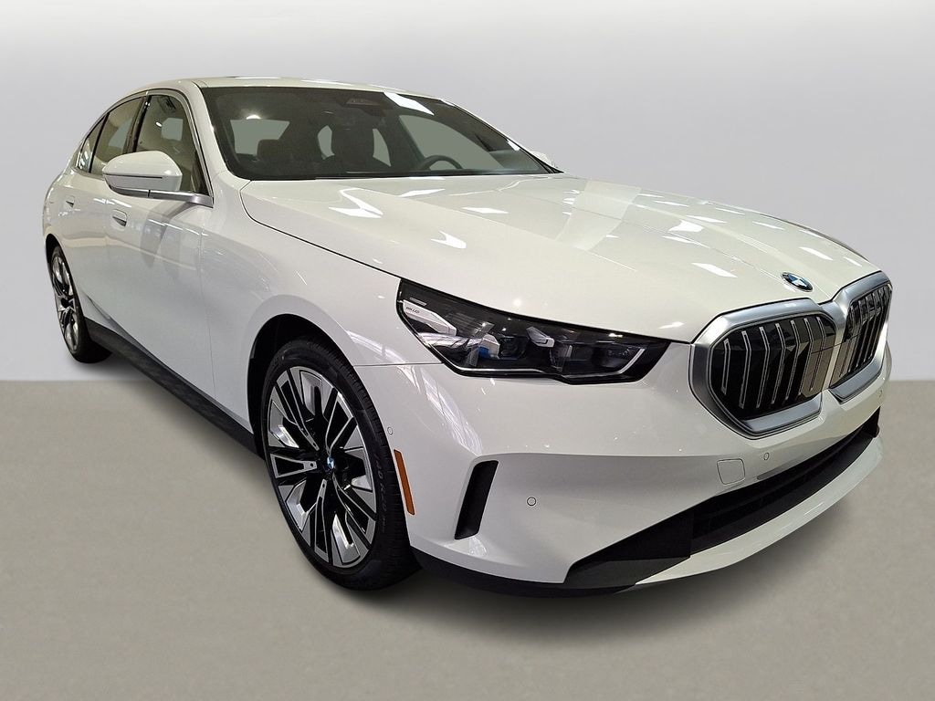 New 2026 BMW 530i xDrive Sedan
