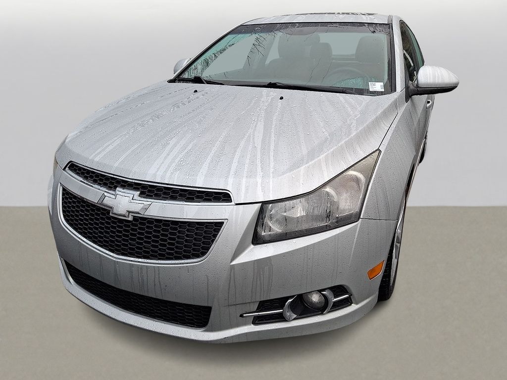 2014 Chevrolet Cruze LTZ photo 2