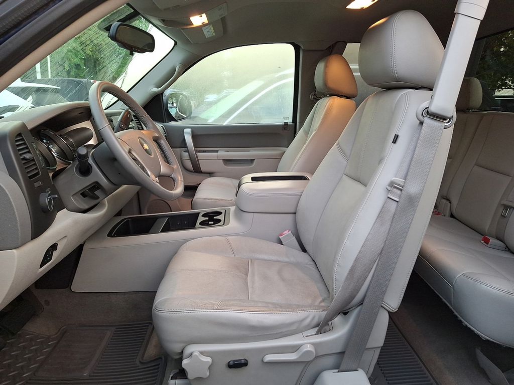 Thumbnail: 2013 Chevrolet Silverado 1500 - 11