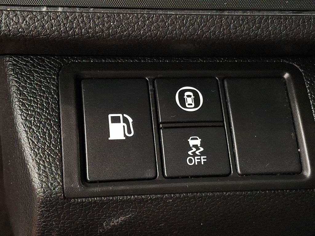 Thumbnail: 2022 Honda Insight - 23