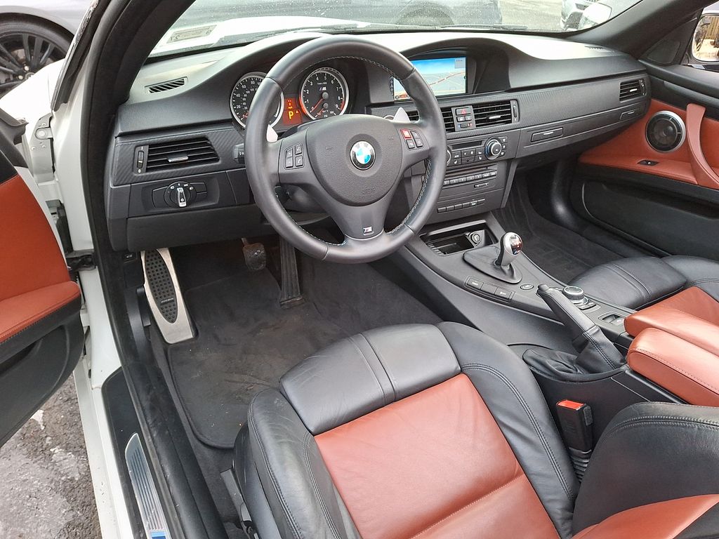 Thumbnail: 2012 BMW M3 - 8