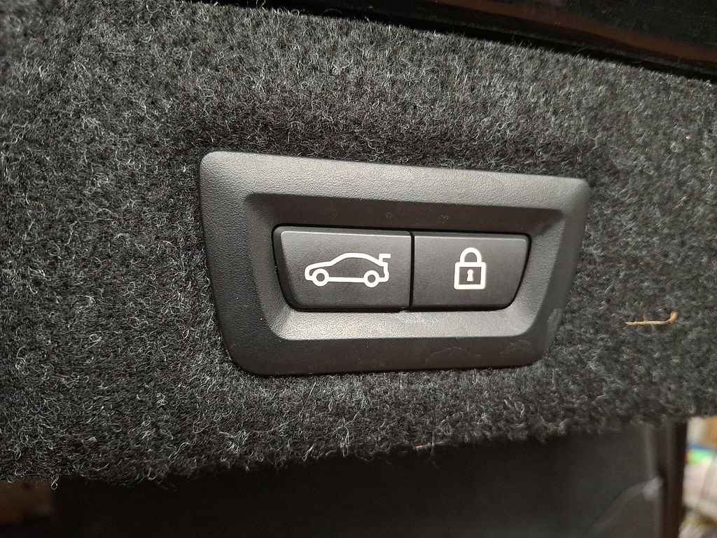 Thumbnail: 2022 BMW 5 Series - 29