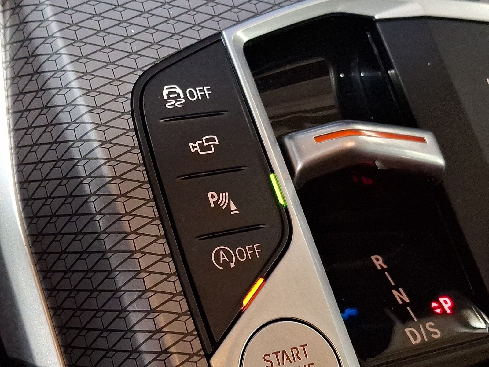 Thumbnail: 2025 BMW 3 Series - 20