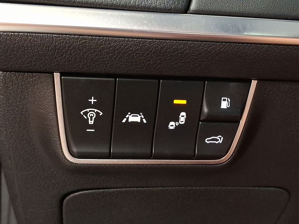 Thumbnail: 2019 Kia Stinger - 24