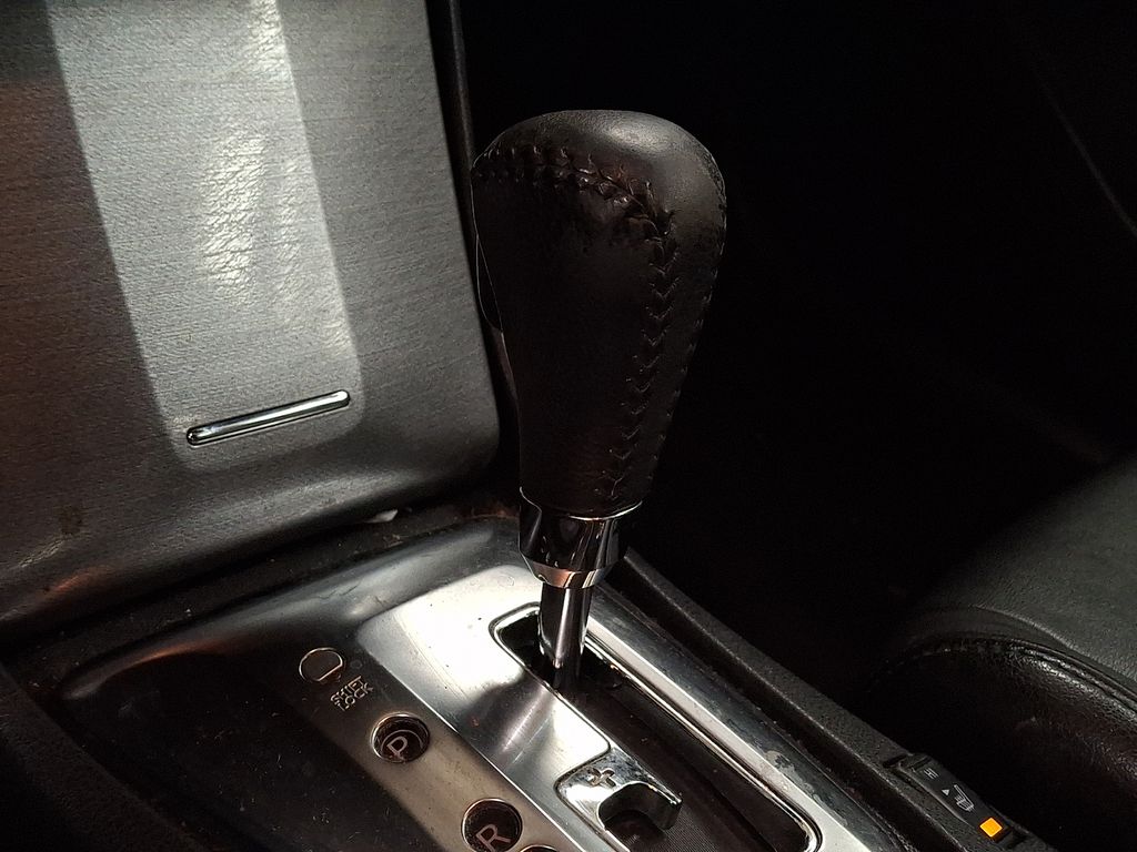 Thumbnail: 2010 Nissan Altima - 15