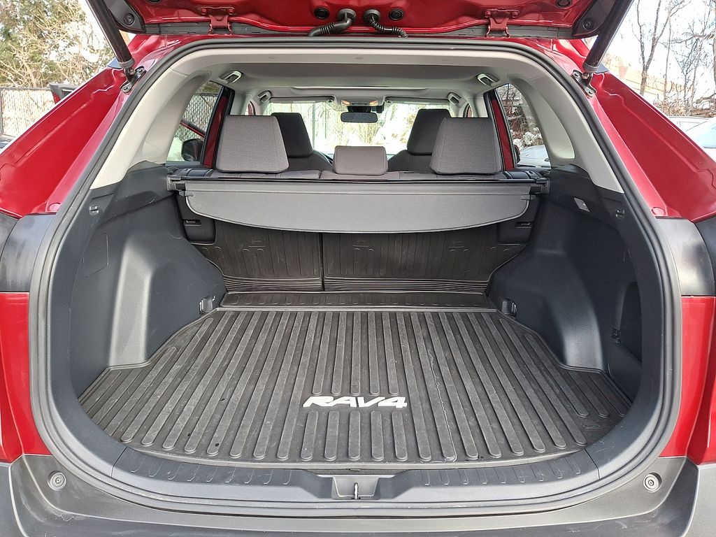 Thumbnail: 2019 Toyota RAV4 - 26