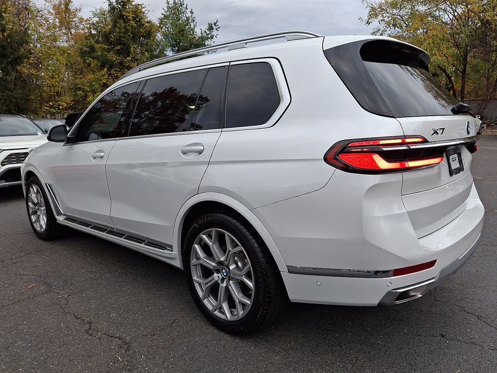 Thumbnail: 2024 BMW X7 - 6