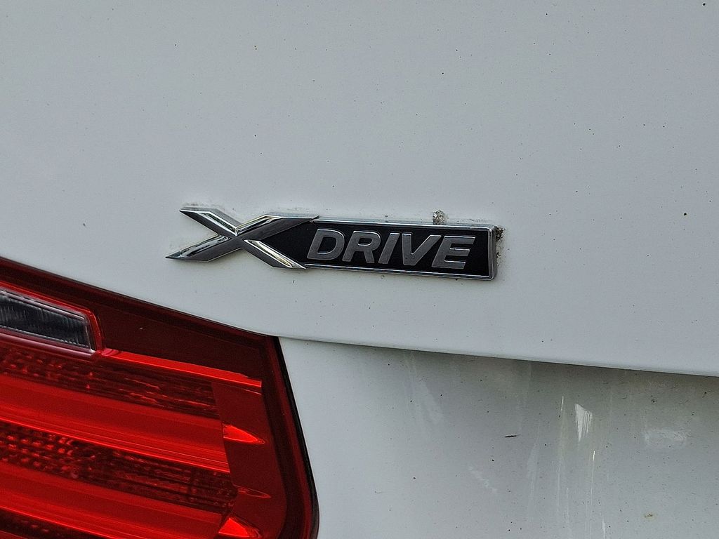 Thumbnail: 2014 BMW 3 Series - 22