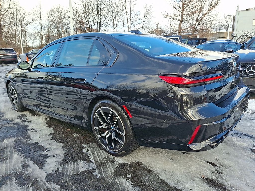 Thumbnail: 2023 BMW 7 Series - 6