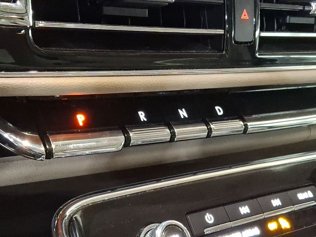 Thumbnail: 2022 Lincoln Navigator - 10