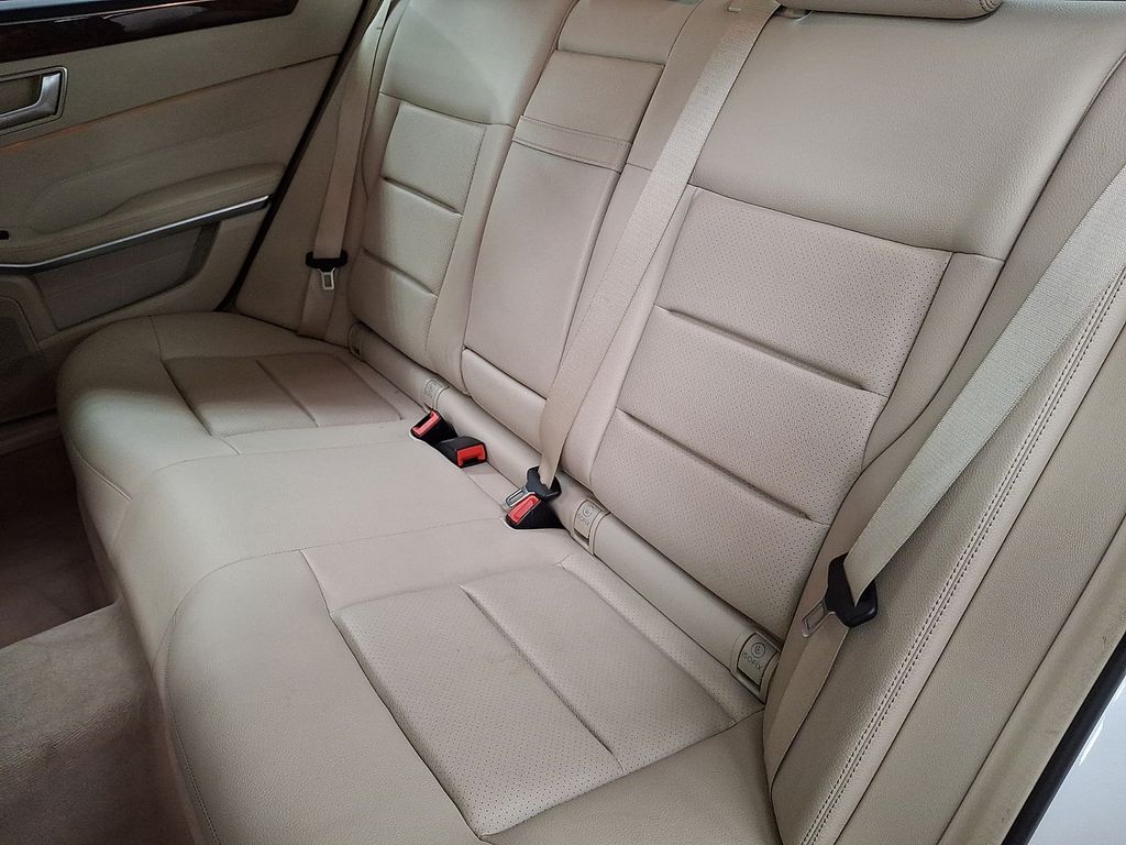 Thumbnail: 2014 Mercedes-Benz E-Class - 7