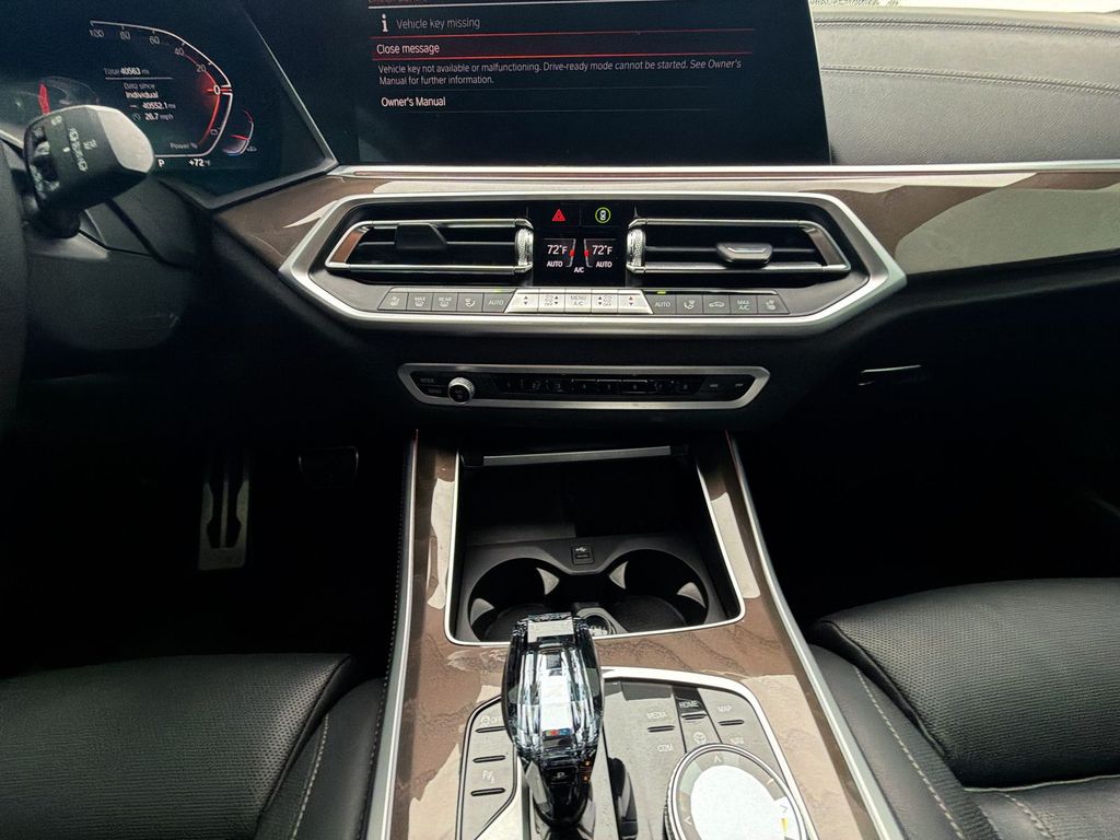 Thumbnail: 2022 BMW X5 - 24