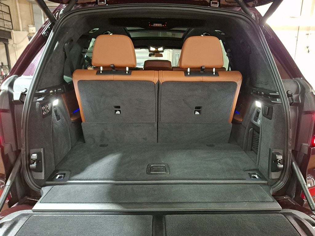Thumbnail: 2024 BMW X7 - 27