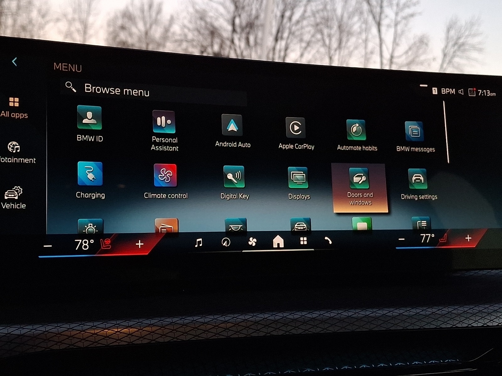 Thumbnail: 2025 BMW i4 - 17