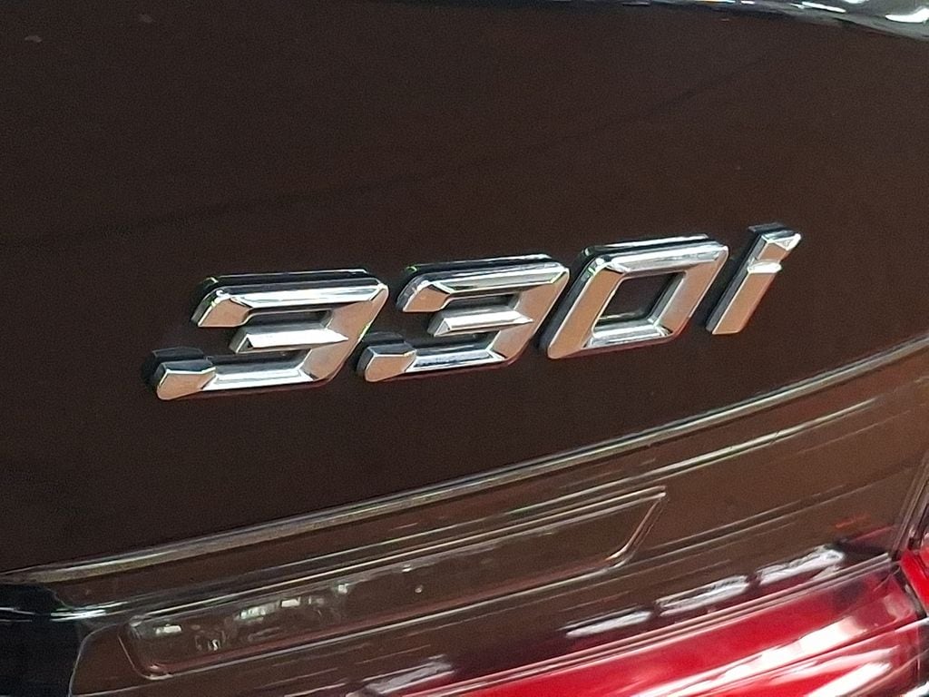 Thumbnail: 2023 BMW 3 Series - 21