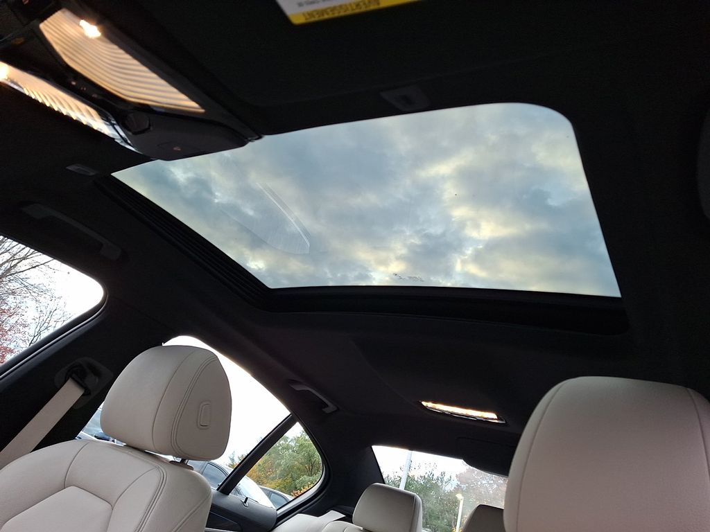 Thumbnail: 2018 BMW 5 Series - 11