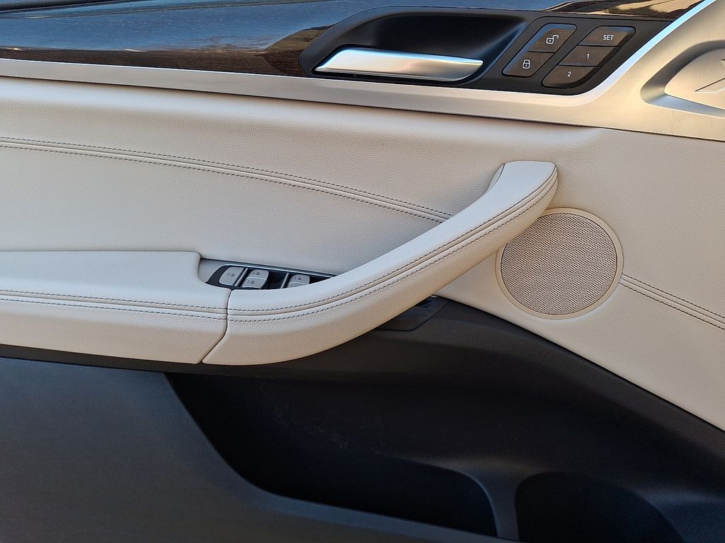 Thumbnail: 2021 BMW X3 - 7