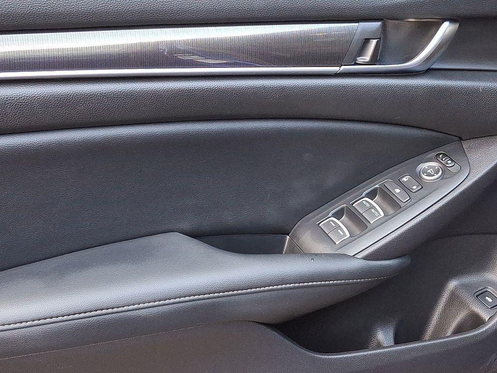 2022 Honda Accord Sport 9