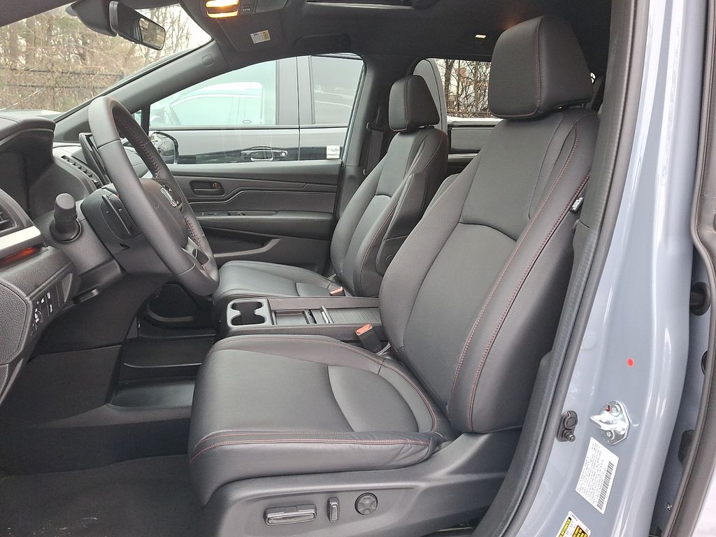 Thumbnail: 2024 Honda Odyssey - 10