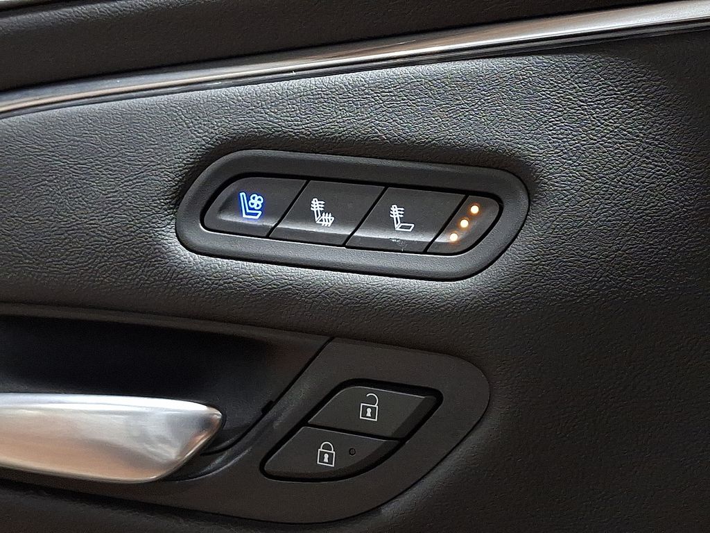 Thumbnail: 2023 Cadillac Escalade - 22