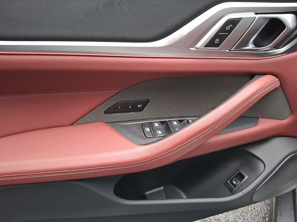 Thumbnail: 2023 BMW i4 - 10