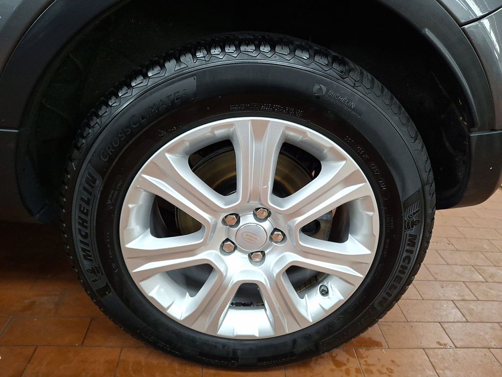 Thumbnail: 2017 Land Rover Range Rover Evoque - 7