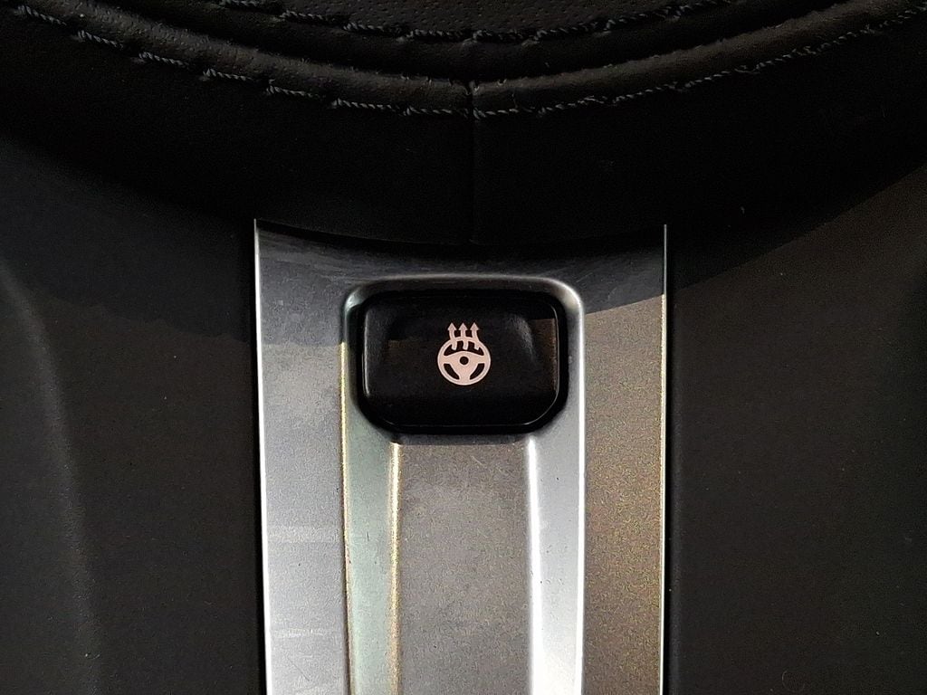 Thumbnail: 2023 BMW 5 Series - 18