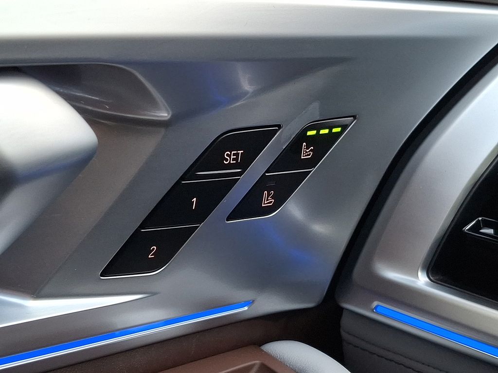 Thumbnail: 2024 BMW XM - 23