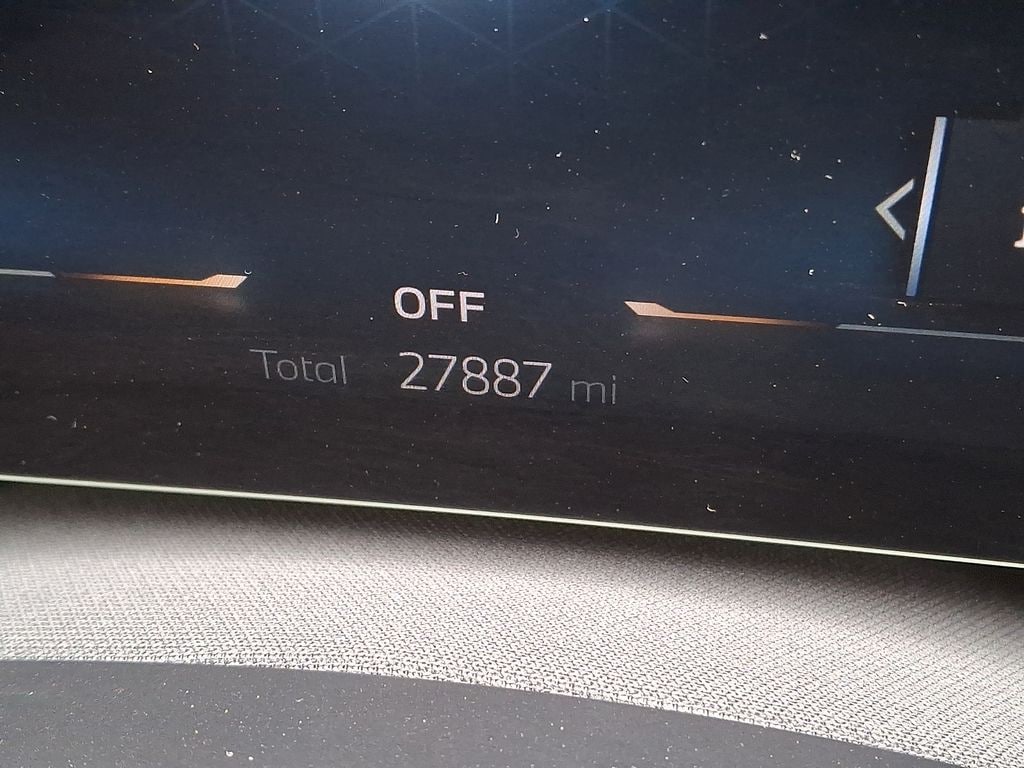 Thumbnail: 2023 BMW 7 Series - 13