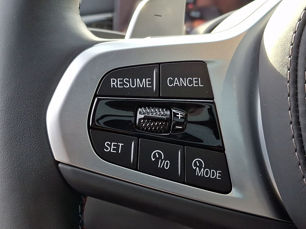 Thumbnail: 2025 BMW X7 - 18