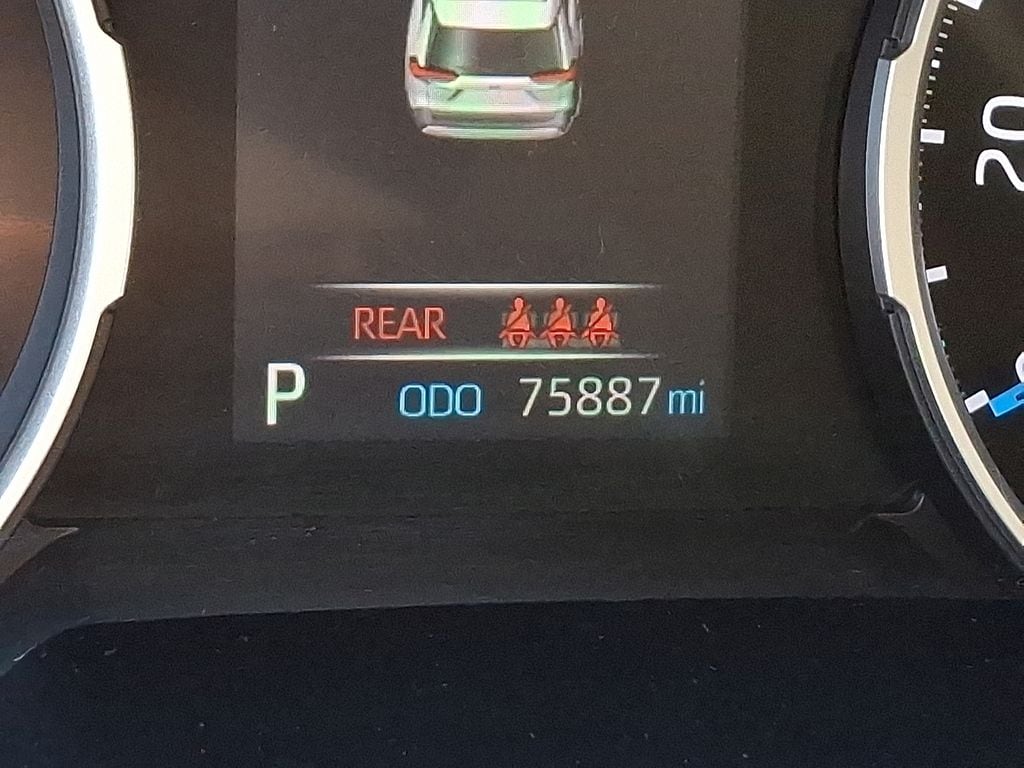 Thumbnail: 2021 Toyota RAV4 - 12