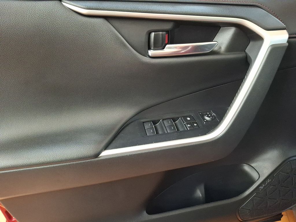 Thumbnail: 2023 Toyota RAV4 - 9